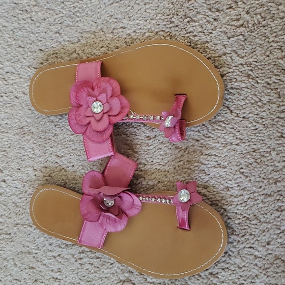 Bamboo 8 flower adorned t strap and toe rings with gems - Picture 5 of 5